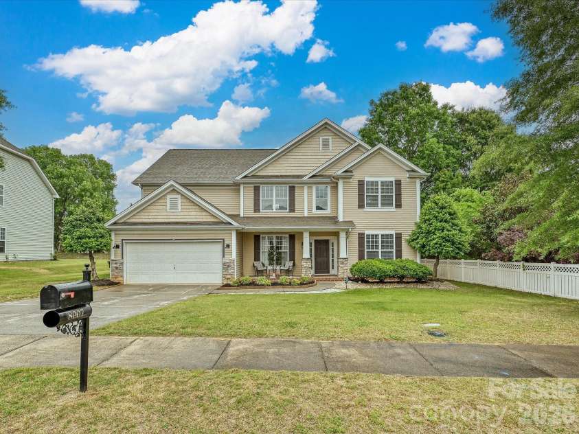 8007 Magna Lane, Indian Trail, NC 28079.  MLS# CAR4379280, YatesRealty ID 22765. Welcome Home