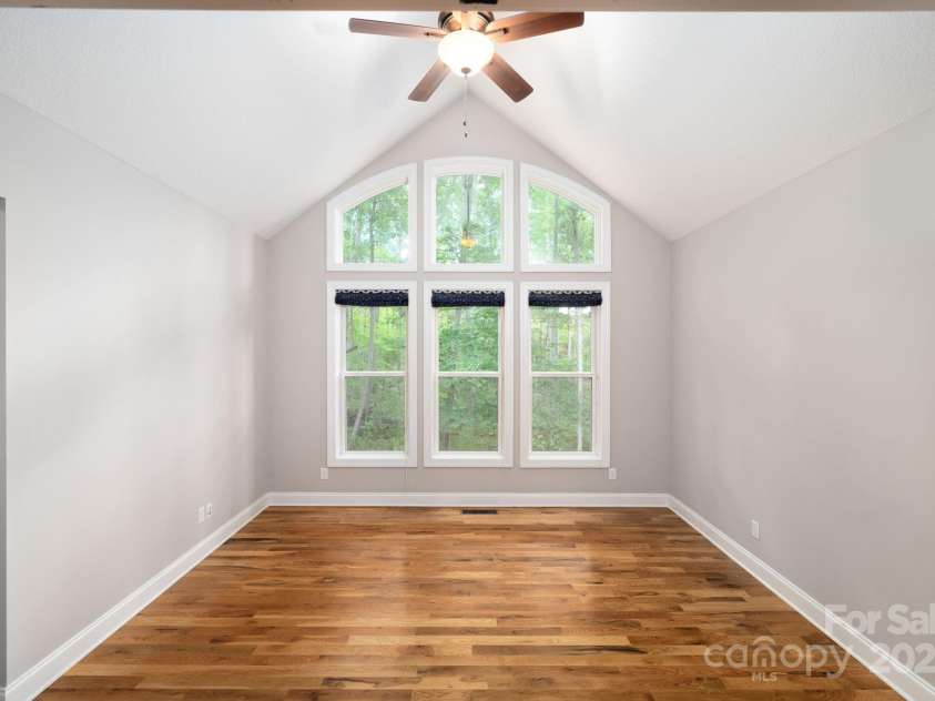 17 Bohemian Lane, Asheville, NC 28805.  MLS# CAR4293074, YatesRealty ID 22766. Enjoy Serene Wooded Views 