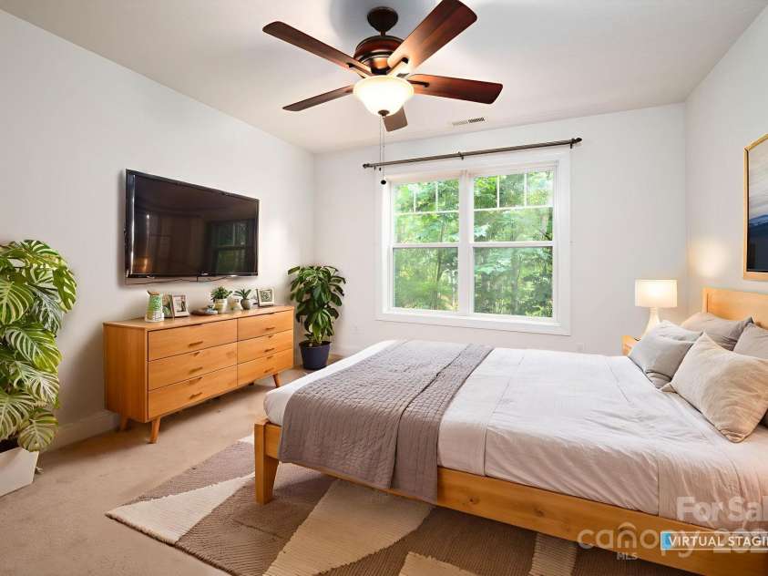 17 Bohemian Lane, Asheville, NC 28805.  MLS# CAR4293074, YatesRealty ID 22766. Third Bedroom