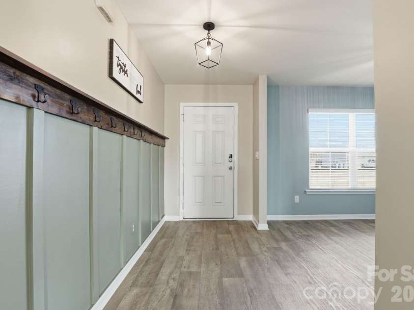221 Culloden Drive, Mocksville, NC 27028.  MLS# CAR4356138, YatesRealty ID 22766. 