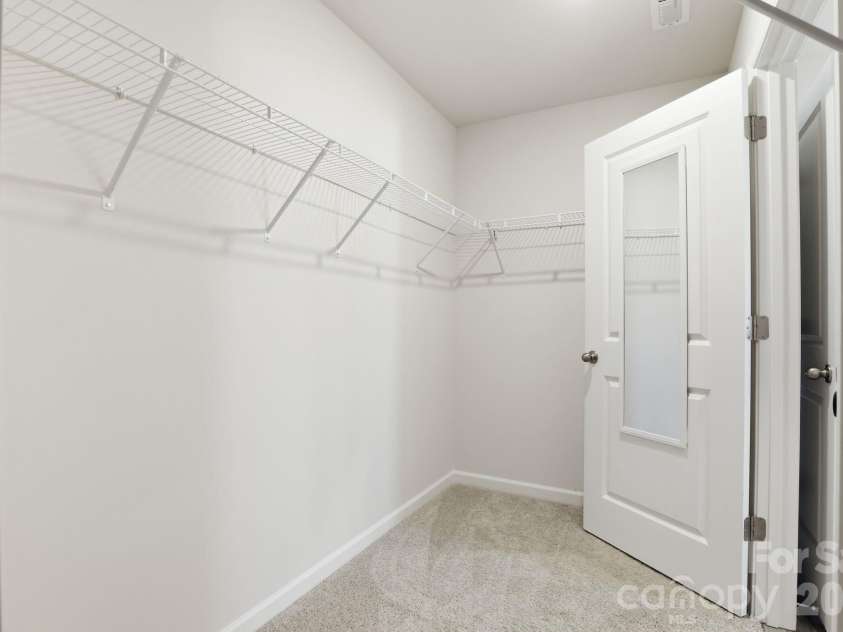 221 Culloden Drive, Mocksville, NC 27028.  MLS# CAR4356138, YatesRealty ID 22766. 