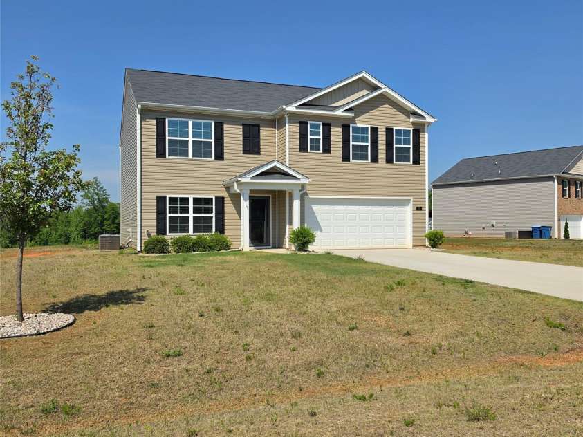 221 Culloden Drive, Mocksville, NC 27028.  MLS# CAR4356138, YatesRealty ID 22766. 