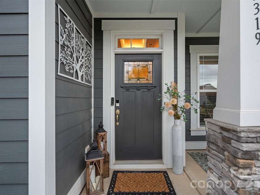 13319 Mcguffy Drive, Huntersville, NC 28078.  MLS# CAR4371807, YatesRealty ID 22767. 