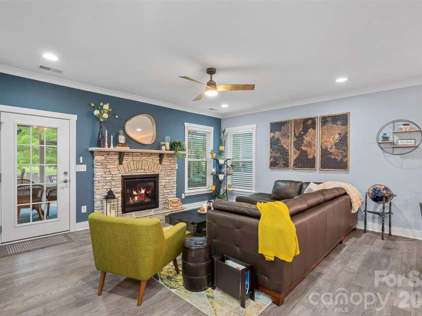 13319 Mcguffy Drive, Huntersville, NC 28078.  MLS# CAR4371807, YatesRealty ID 22767. 