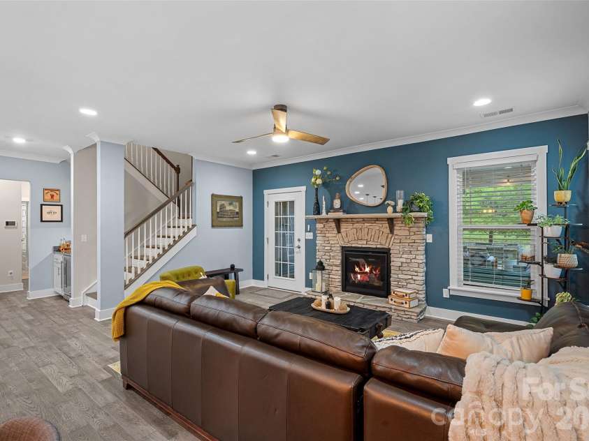 13319 Mcguffy Drive, Huntersville, NC 28078.  MLS# CAR4371807, YatesRealty ID 22767. 