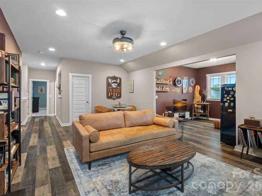 13319 Mcguffy Drive, Huntersville, NC 28078.  MLS# CAR4371807, YatesRealty ID 22767. 