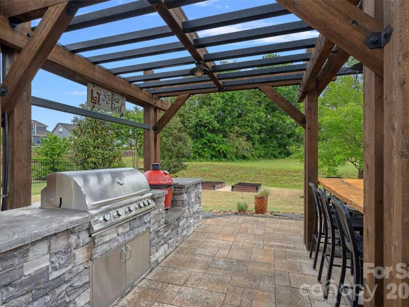 13319 Mcguffy Drive, Huntersville, NC 28078.  MLS# CAR4371807, YatesRealty ID 22767. 