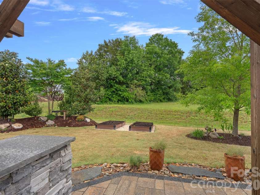 13319 Mcguffy Drive, Huntersville, NC 28078.  MLS# CAR4371807, YatesRealty ID 22767. 