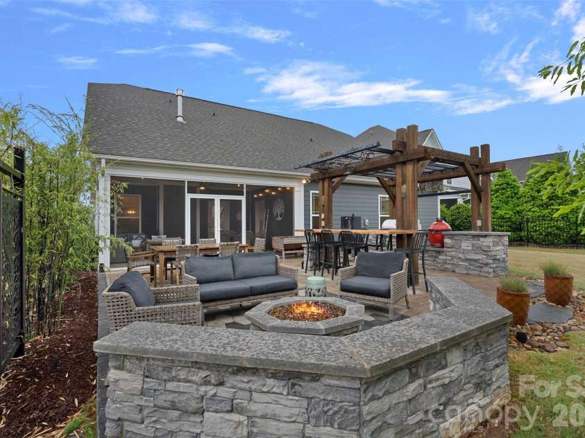 13319 Mcguffy Drive, Huntersville, NC 28078.  MLS# CAR4371807, YatesRealty ID 22767. 