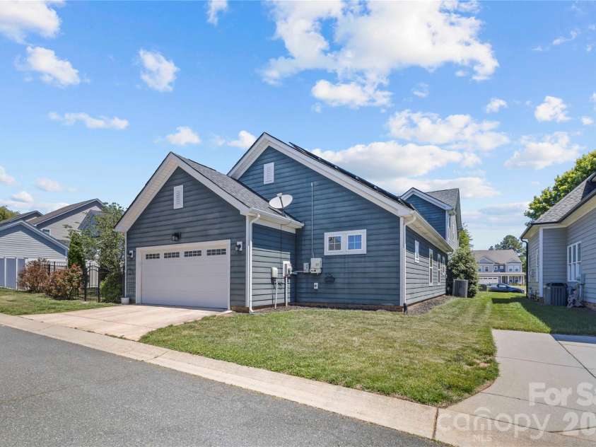 2760 Keady Mill Loop, Kannapolis, NC 28081.  MLS# CAR4371836, YatesRealty ID 22768. 
