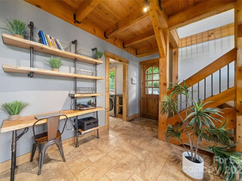 55 Maynards Way, Hendersonville, NC 28792.  MLS# CAR4255337, YatesRealty ID 22769. 