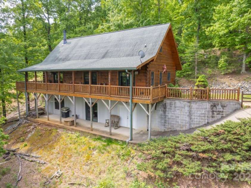 186 Black Ridge Drive, Bostic, NC 28018.  MLS# CAR4289461, YatesRealty ID 2277. 