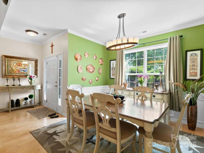 10 Summer Meadow Road, Arden, NC 28704.  MLS# CAR4254504, YatesRealty ID 22770. 