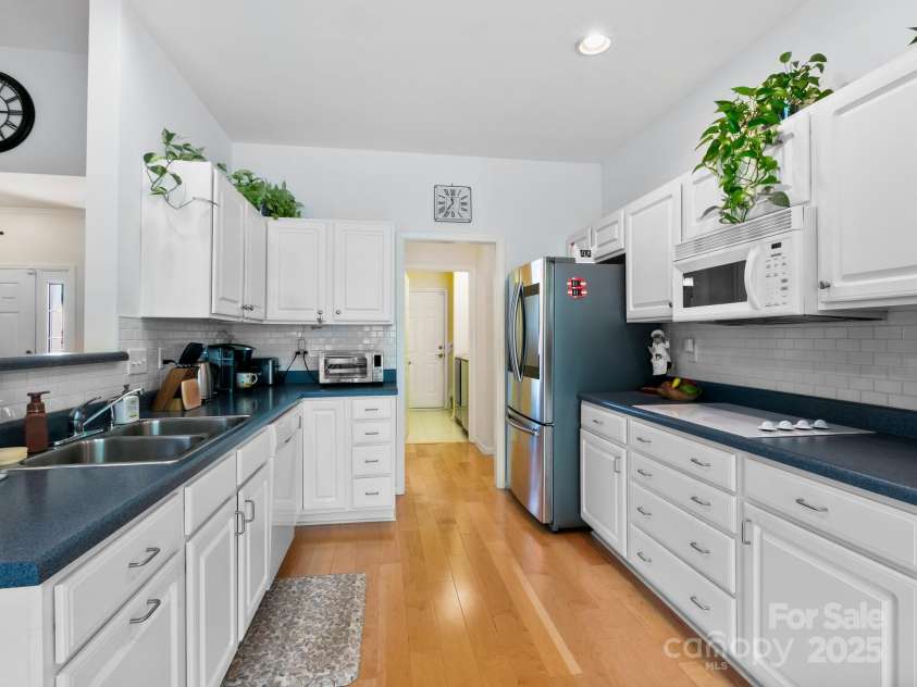 10 Summer Meadow Road, Arden, NC 28704.  MLS# CAR4254504, YatesRealty ID 22770. 