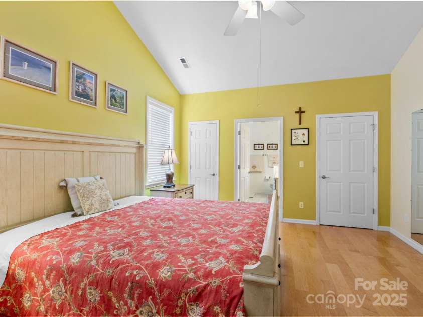 10 Summer Meadow Road, Arden, NC 28704.  MLS# CAR4254504, YatesRealty ID 22770. 