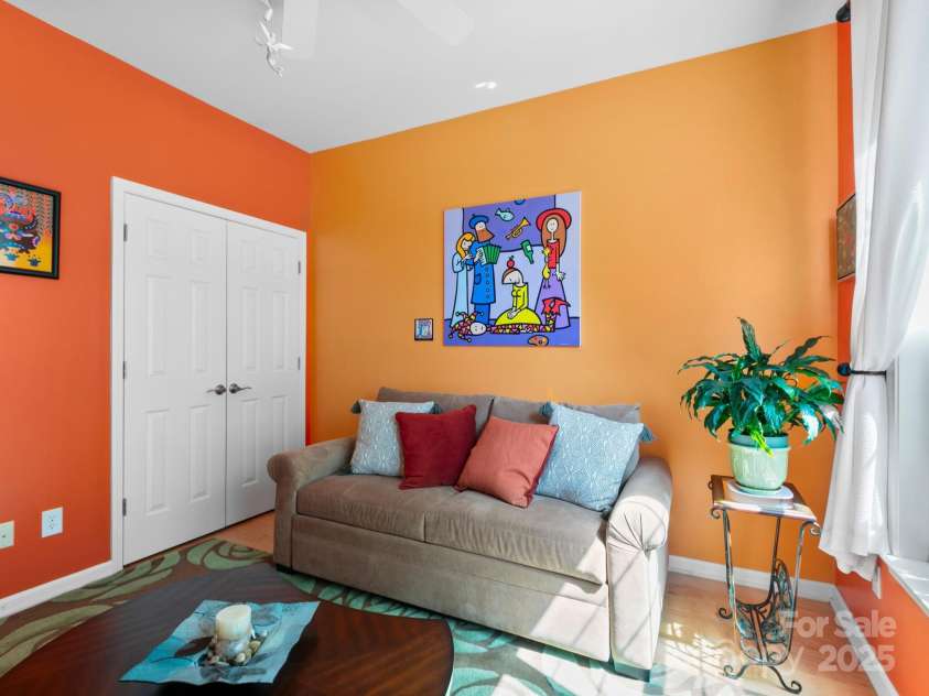 10 Summer Meadow Road, Arden, NC 28704.  MLS# CAR4254504, YatesRealty ID 22770. 