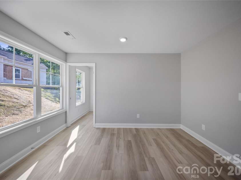 301 9th Street, Kannapolis, NC 28081.  MLS# CAR4381033, YatesRealty ID 22770. 
