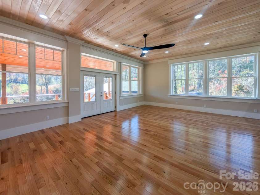 7854 US Highway 19E None, Burnsville, NC 28714.  MLS# CAR4382617, YatesRealty ID 22772. 