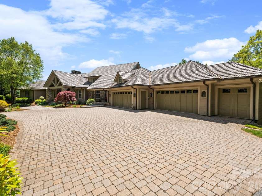 1938 Main Street, Blowing Rock, NC 28605.  MLS# CAR4382801, YatesRealty ID 22773. 