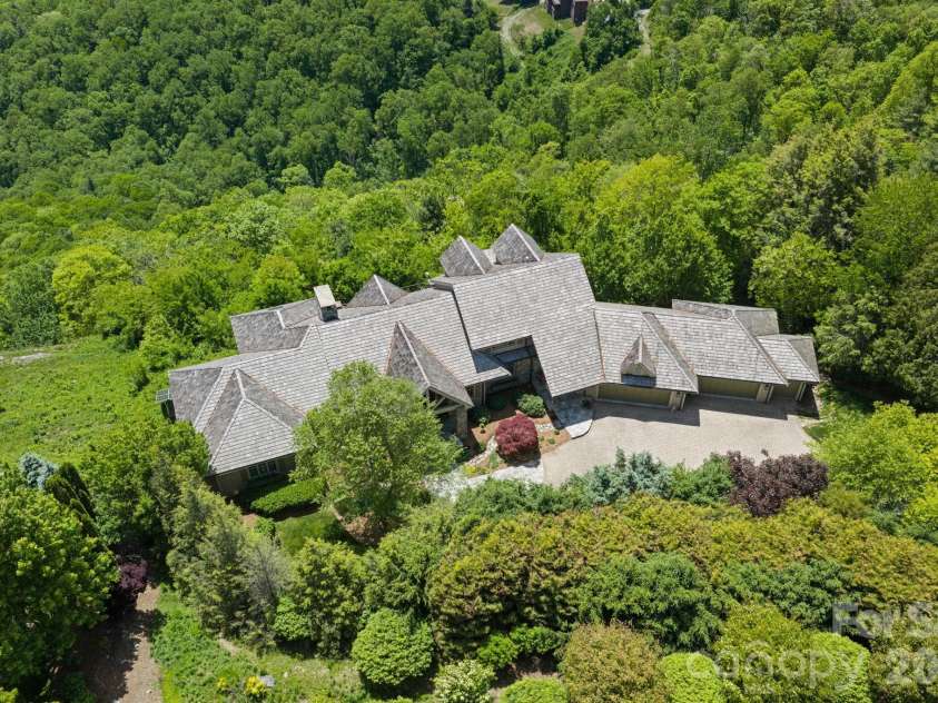 1938 Main Street, Blowing Rock, NC 28605.  MLS# CAR4382801, YatesRealty ID 22773. 