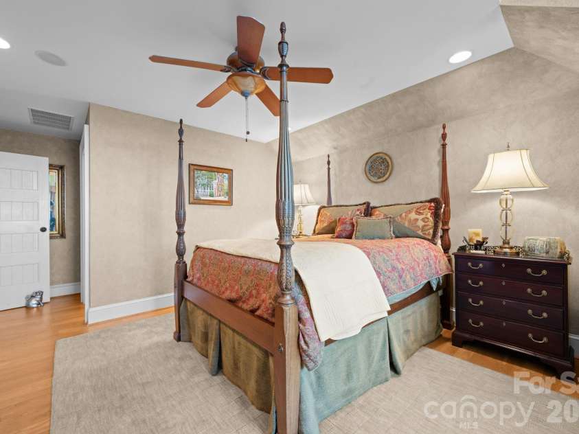1938 Main Street, Blowing Rock, NC 28605.  MLS# CAR4382801, YatesRealty ID 22773. 
