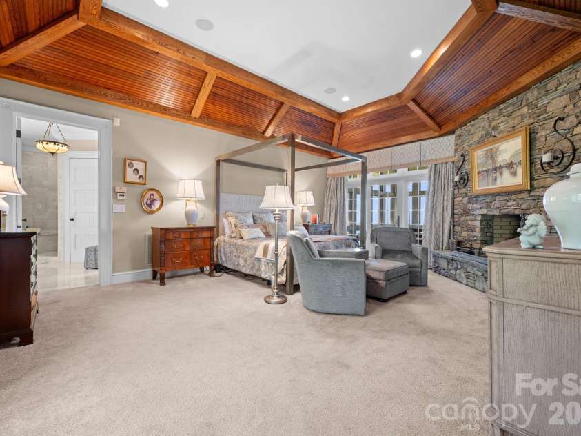 1938 Main Street, Blowing Rock, NC 28605.  MLS# CAR4382801, YatesRealty ID 22773. 