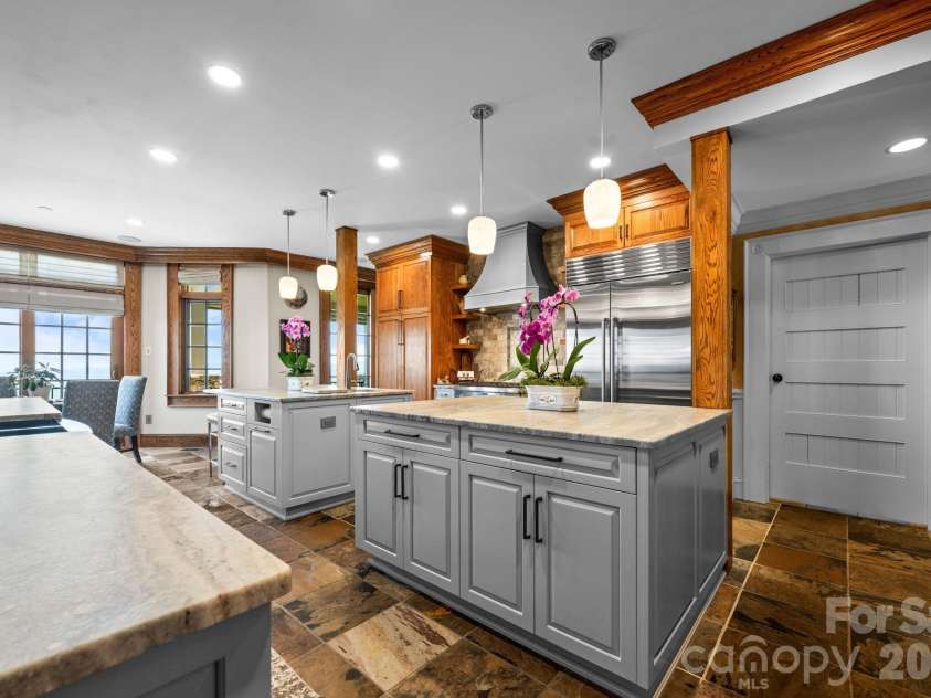 1938 Main Street, Blowing Rock, NC 28605.  MLS# CAR4382801, YatesRealty ID 22773. 
