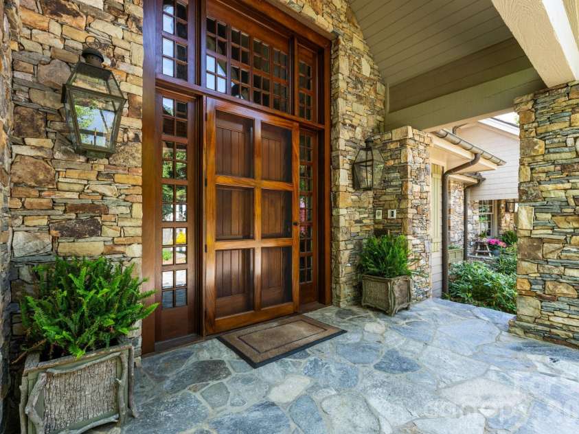 1938 Main Street, Blowing Rock, NC 28605.  MLS# CAR4382801, YatesRealty ID 22773. 