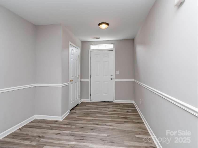 2169 Belle Vernon Avenue, Charlotte, NC 28210.  MLS# CAR4265840, YatesRealty ID 22774. 