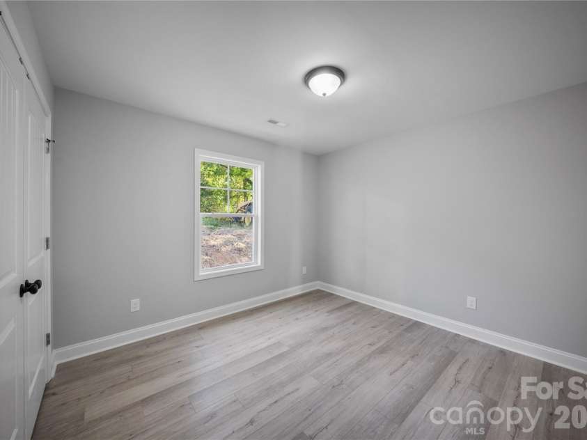 303 9th Street, Kannapolis, NC 28081.  MLS# CAR4382873, YatesRealty ID 22776. 