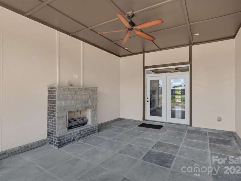 106 Kelly Marie Court, Kings Mountain, NC 28086.  MLS# CAR4272606, YatesRealty ID 22777. 
