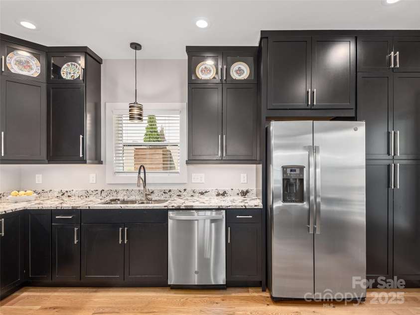 156 Joyner Avenue, Asheville, NC 28806.  MLS# CAR4273987, YatesRealty ID 22779. 