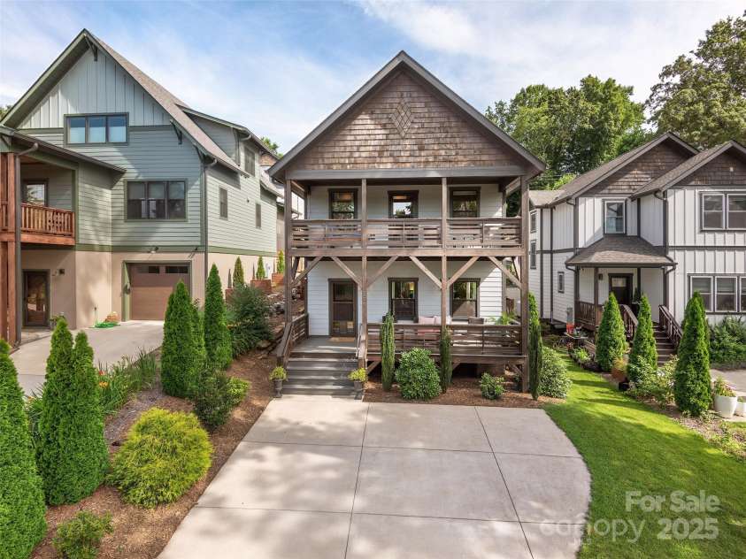 156 Joyner Avenue, Asheville, NC 28806.  MLS# CAR4273987, YatesRealty ID 22779. 