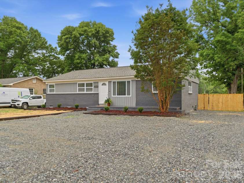 766 Briarcliff Road, Rock Hill, SC 29730.  MLS# CAR4374745, YatesRealty ID 22779. Gravel driveway with ample parking spaces