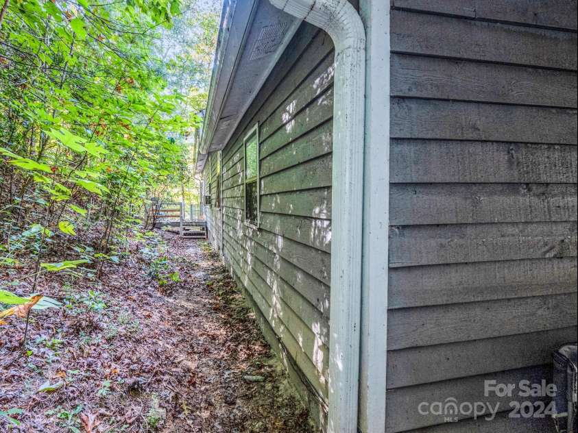 1156 Crab Creek Road, Hendersonville, NC 28739.  MLS# CAR4182809, YatesRealty ID 2278. 