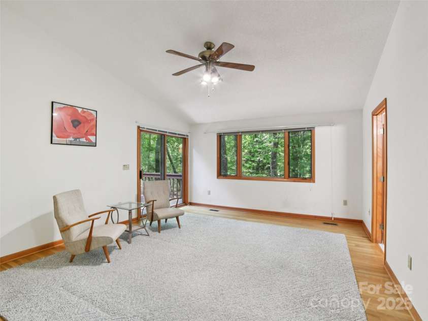 105 Sunningdale Drive, Flat Rock, NC 28731.  MLS# CAR4274018, YatesRealty ID 22781. Primary Bedroom