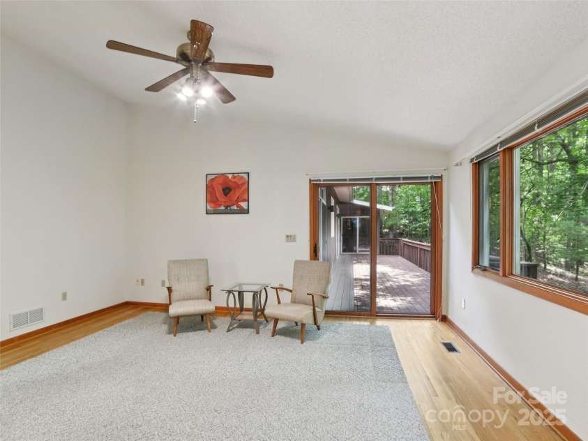 105 Sunningdale Drive, Flat Rock, NC 28731.  MLS# CAR4274018, YatesRealty ID 22781. Primary Bedroom