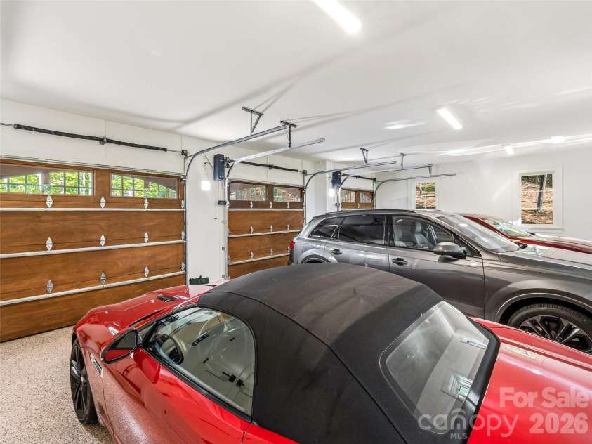 32 Featherstone Trail, Arden, NC 28704.  MLS# CAR4376714, YatesRealty ID 22781. 