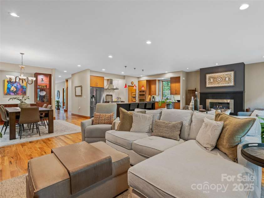 3 Turkey Roost Court, Fairview, NC 28730.  MLS# CAR4273755, YatesRealty ID 22782. 