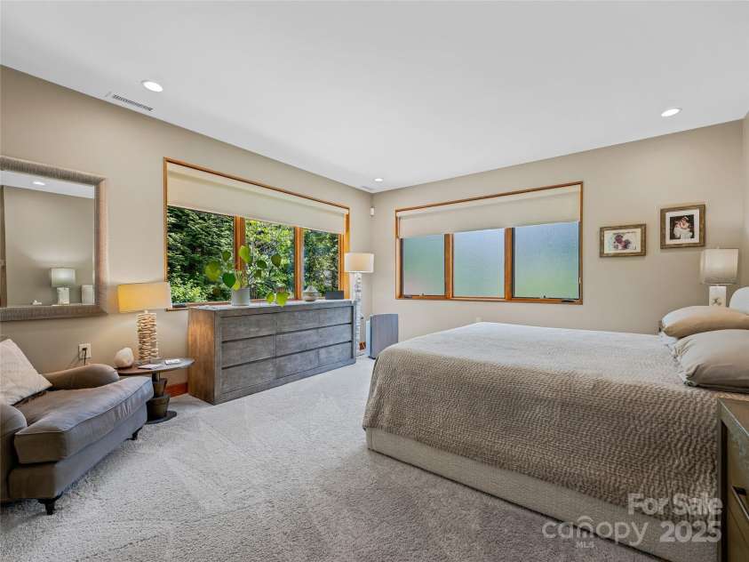 3 Turkey Roost Court, Fairview, NC 28730.  MLS# CAR4273755, YatesRealty ID 22782. Primary Suite 