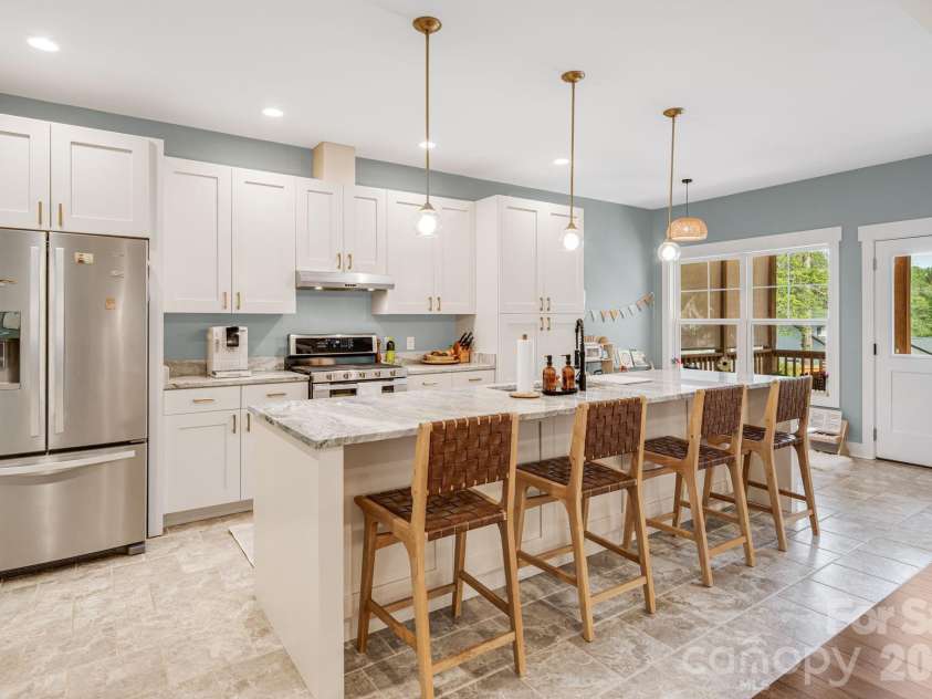 345 Osborne Road, Brevard, NC 28712.  MLS# CAR4376031, YatesRealty ID 22782. 