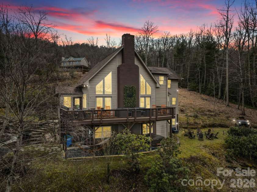 106 Bishop Cove Road, Fairview, NC 28730.  MLS# CAR4382226, YatesRealty ID 22783. 