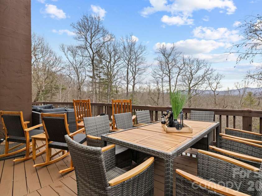 106 Bishop Cove Road, Fairview, NC 28730.  MLS# CAR4382226, YatesRealty ID 22783. 