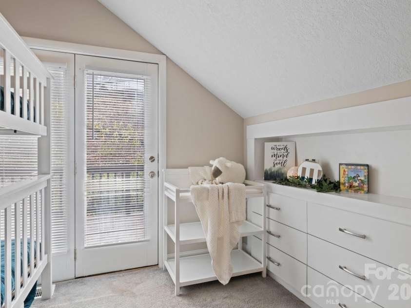 106 Bishop Cove Road, Fairview, NC 28730.  MLS# CAR4382226, YatesRealty ID 22783. 