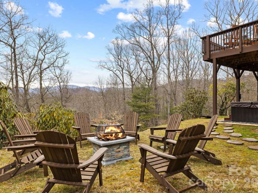 106 Bishop Cove Road, Fairview, NC 28730.  MLS# CAR4382226, YatesRealty ID 22783. 