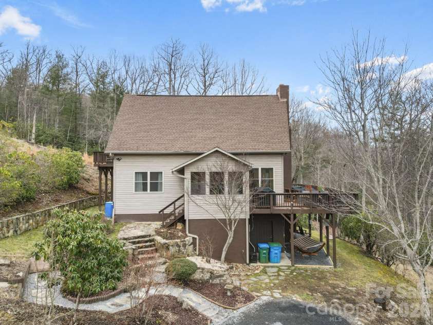 106 Bishop Cove Road, Fairview, NC 28730.  MLS# CAR4382226, YatesRealty ID 22783. 