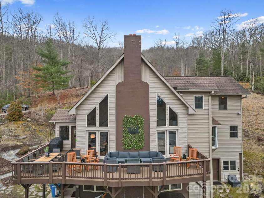 106 Bishop Cove Road, Fairview, NC 28730.  MLS# CAR4382226, YatesRealty ID 22783. 