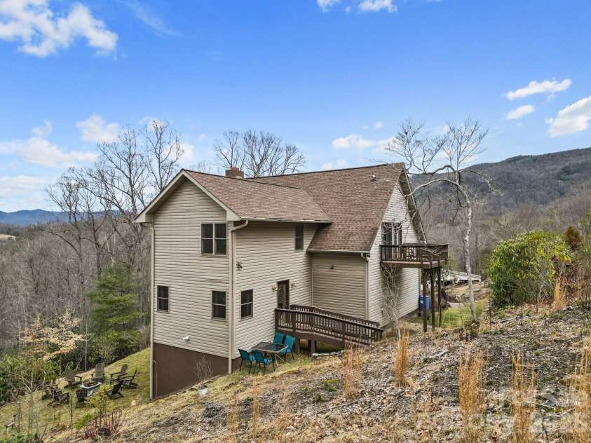 106 Bishop Cove Road, Fairview, NC 28730.  MLS# CAR4382226, YatesRealty ID 22783. 