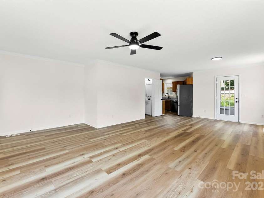 400 Main Street, Granite Quarry, NC 28146.  MLS# CAR4275281, YatesRealty ID 22783. 