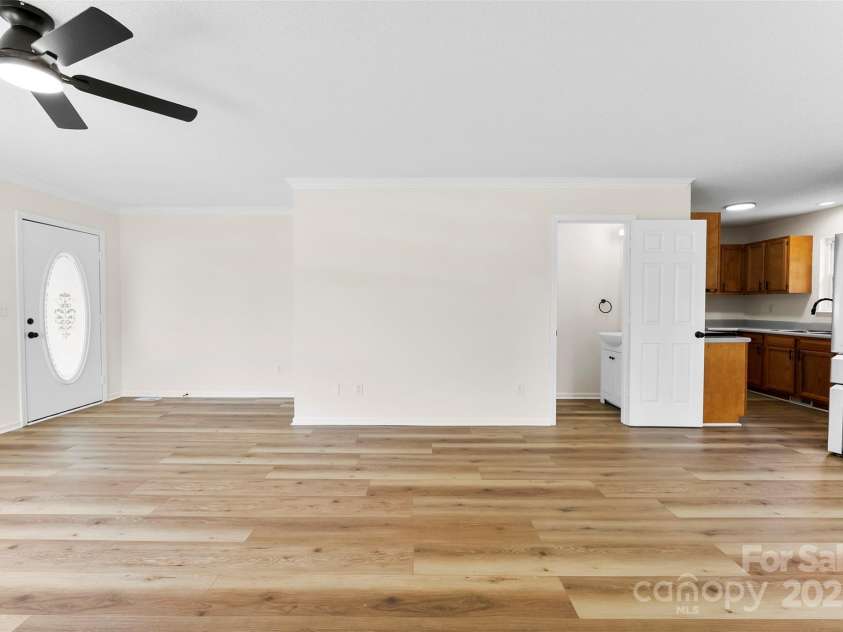 400 Main Street, Granite Quarry, NC 28146.  MLS# CAR4275281, YatesRealty ID 22783. 